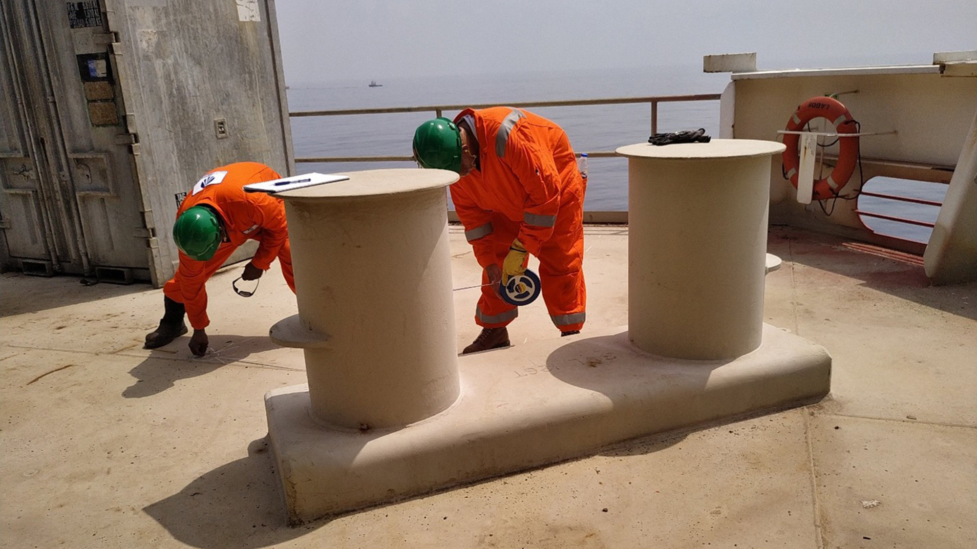 Intermoor engineers working on a top chain replacement job on an FPSO in Bonga. 