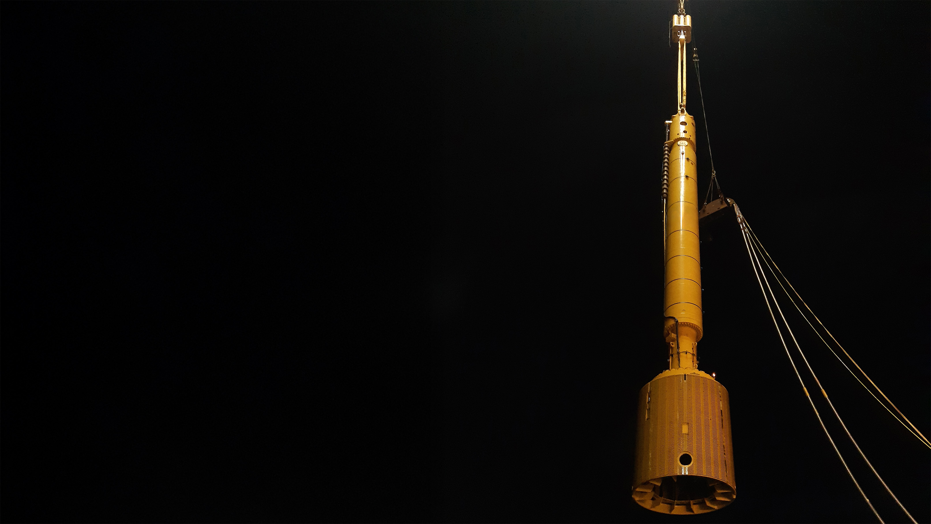 MENCK MHU 4400S hydraulic hammer being used to install over 300 piles on a major wind farm in Southeast Asia.