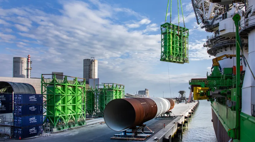 Work taking place for a grouting project with DEME for Yeu-Noirmoutier Wind Farm