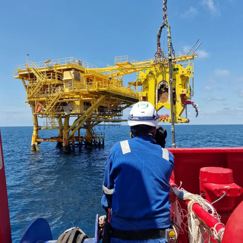 Chop saw deployment in the Gulf of Thailand for a pipeline tie-in disconnection, asset recovery and wet storage operations project.