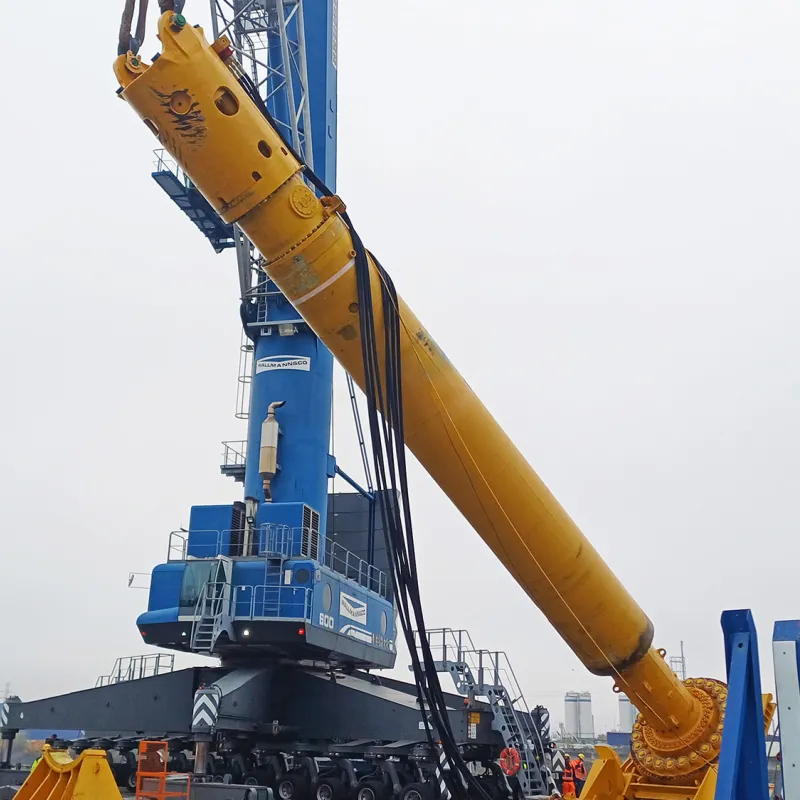 Deploying the Menck MHU3500S hydraulic hammer system in a 7.5 m driving configuration, supported by the Menck Noise Reduction Unit (MNRU)